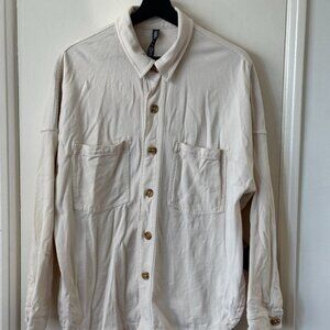 Vuori Women’s Button Down Shirt XS/S Cream 100% Cotton Overshirt Soft Utility